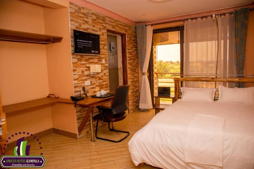 Amicus Hotel Kampala Bweyogerere Экстерьер фото